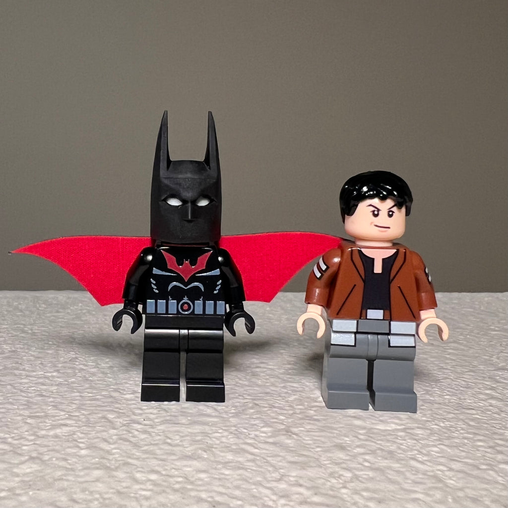 Future Bat FULL FIGURE GLOW IN THE DARK HEAD