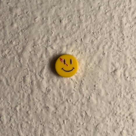 1x1 Smile Button