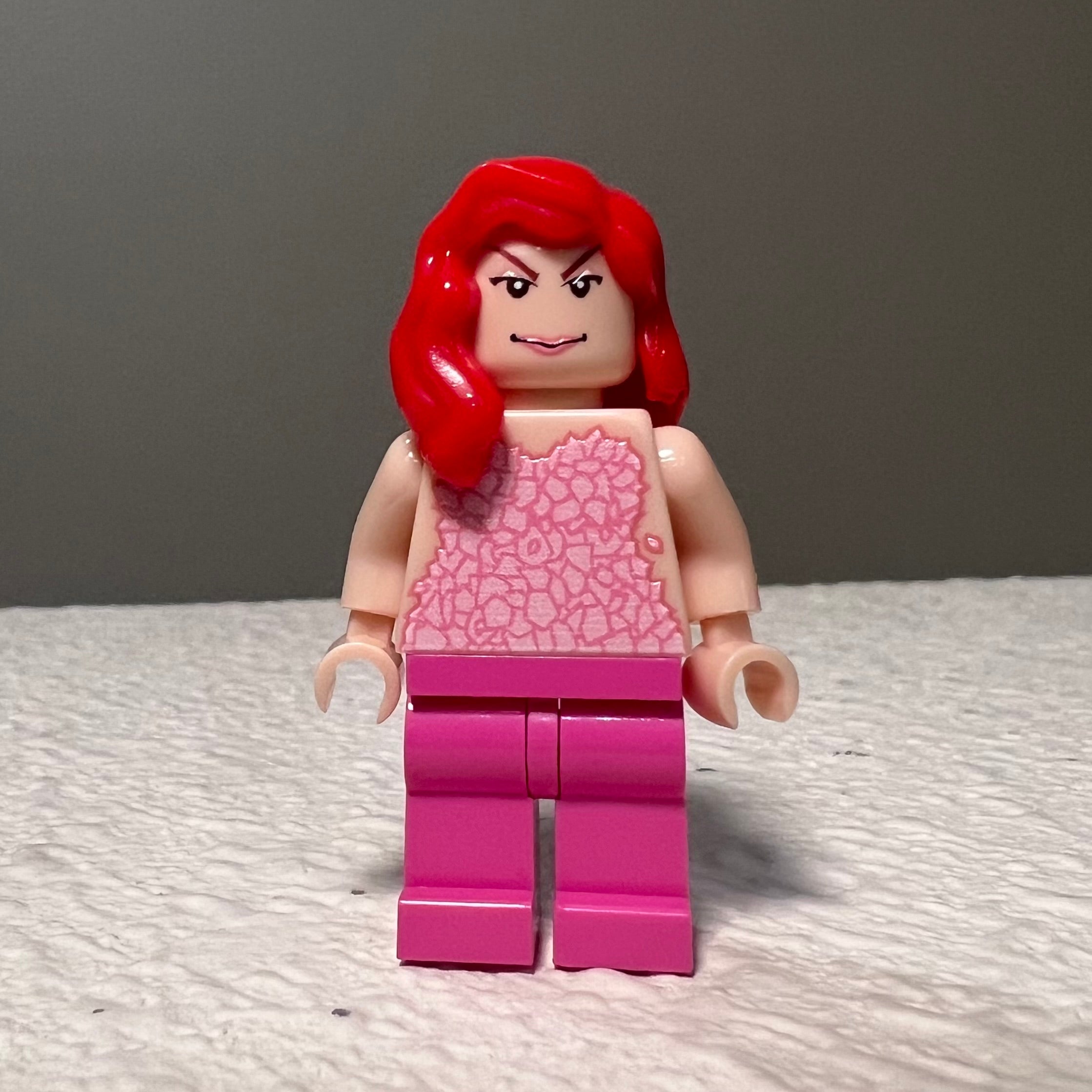 Plant girl pink FULL FIGURE