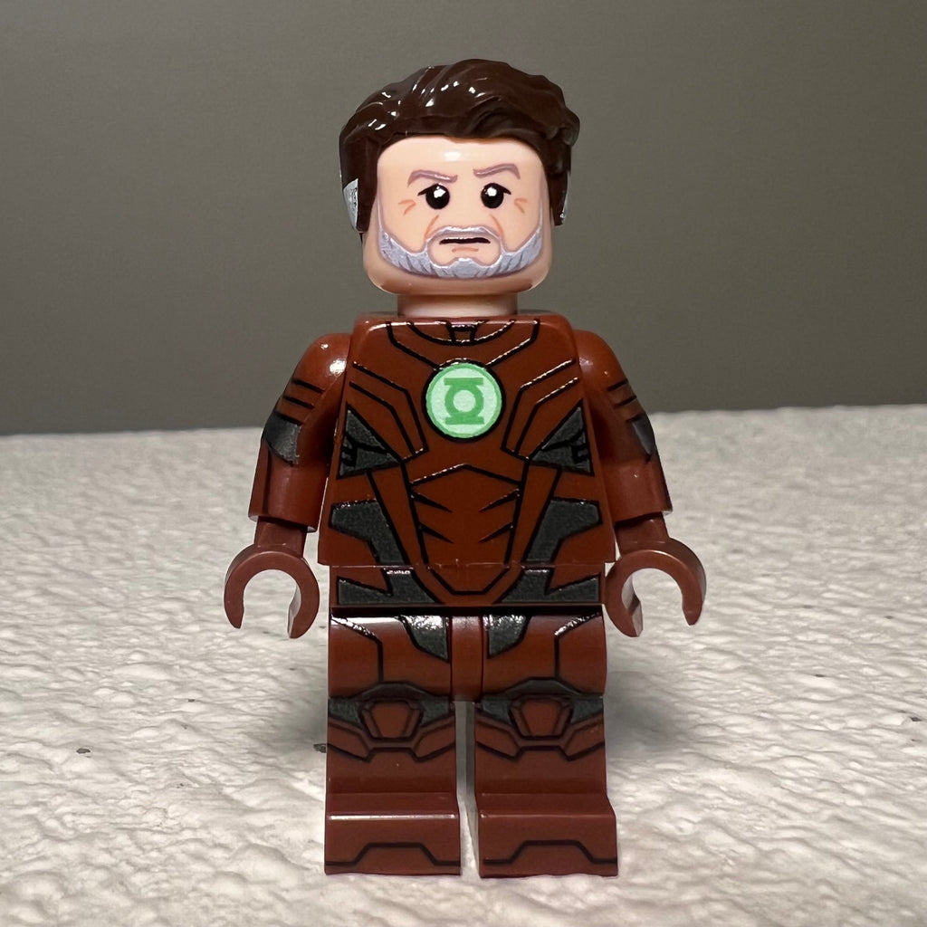Light people show Brown Hal FULL FIGURE