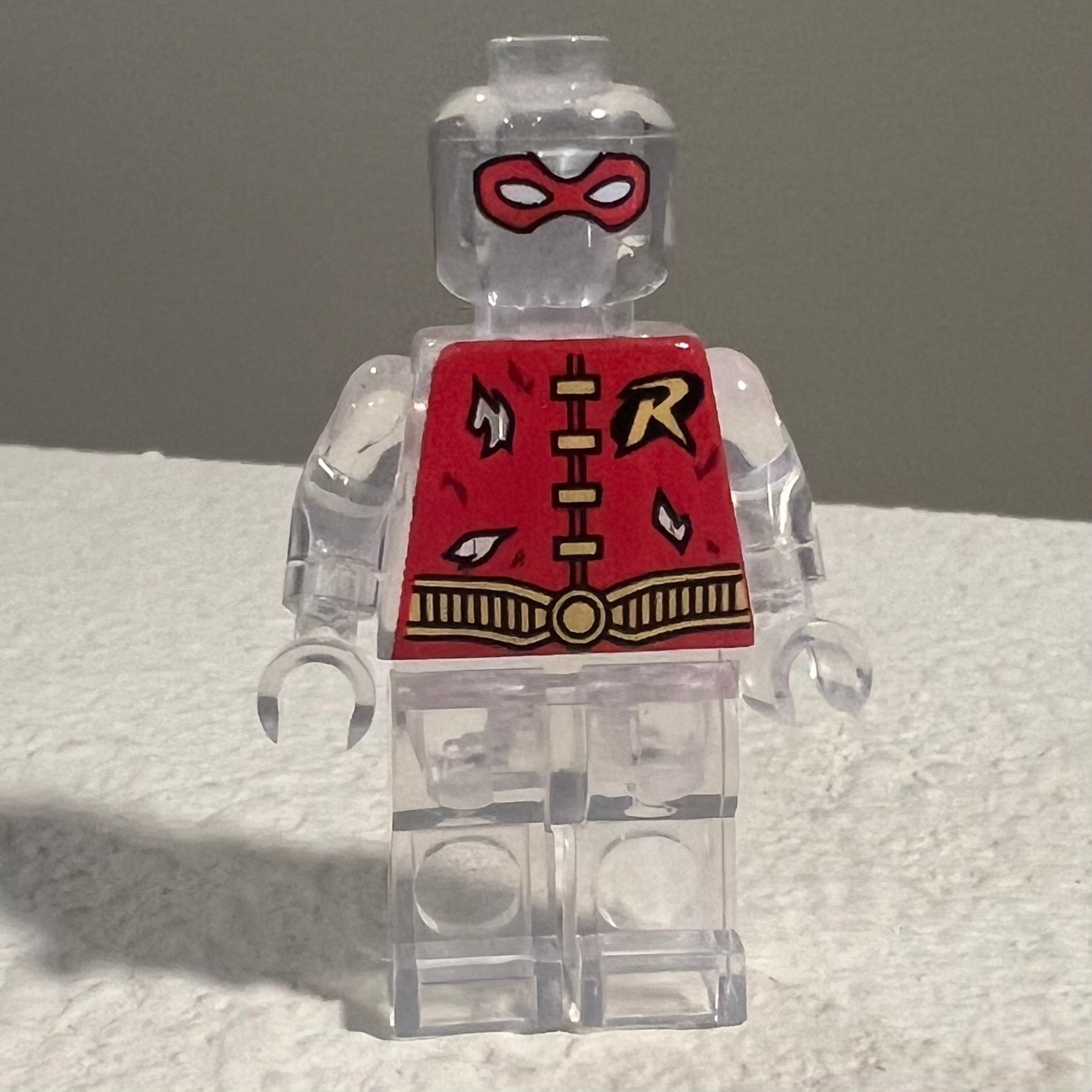 Dead bird memorial - Red mask FULL FIGURE