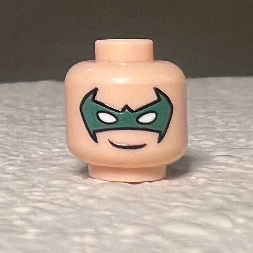 Bird head adult green